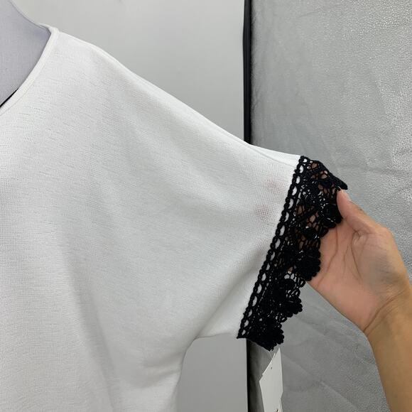 Alfred Dunner Blouse Womens L Large White Black Attached Necklace Lace Trim - Picture 5 of 13